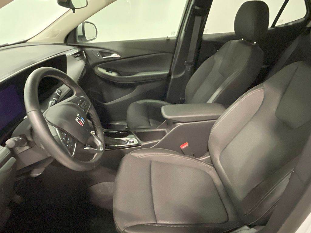 2025 Buick Encore GX Preferred photo 2