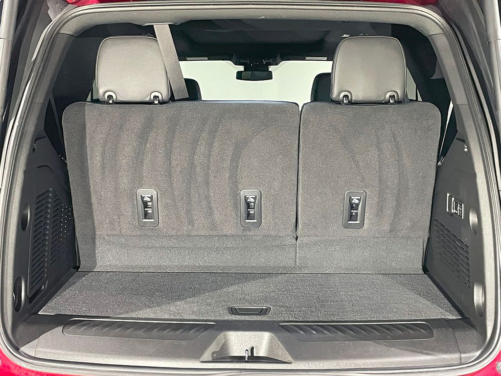 2023 Chevrolet Tahoe LT photo 3