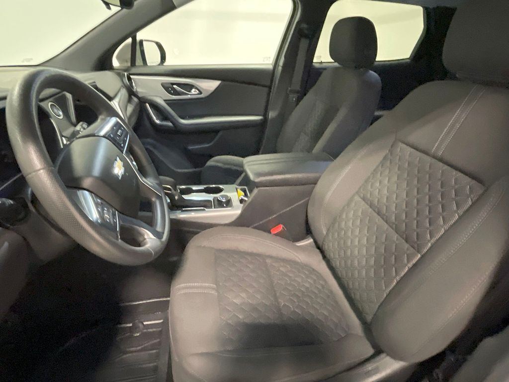 2021 Chevrolet Blazer 2LT photo 2