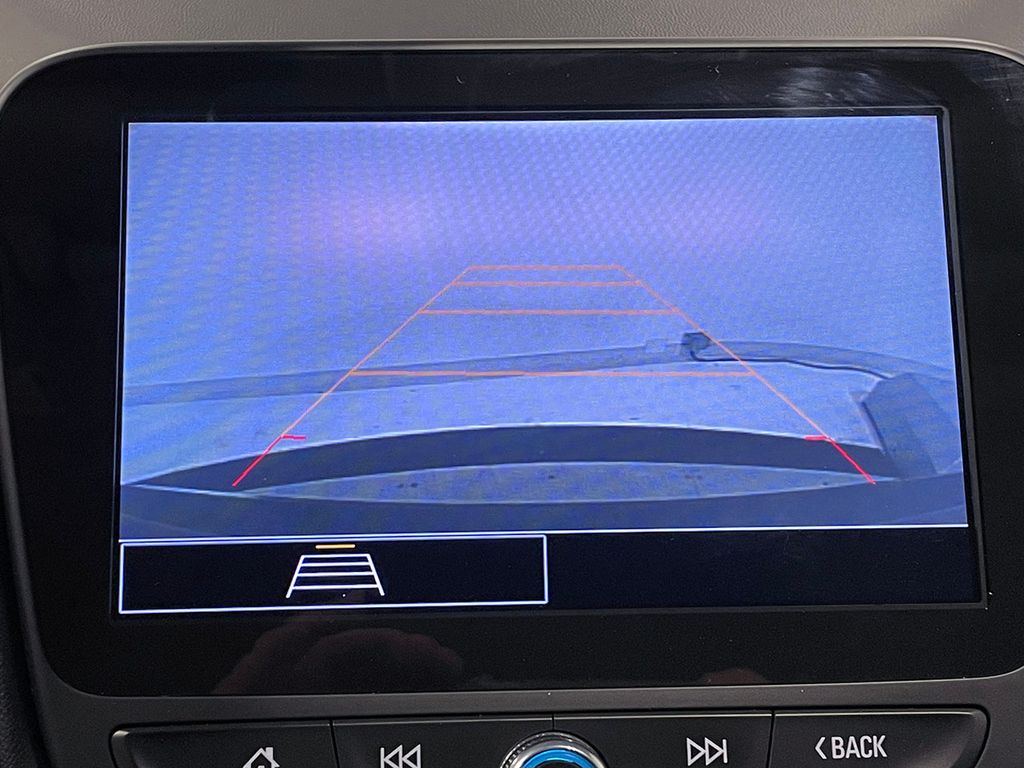 2022 Chevrolet Malibu LS photo 2