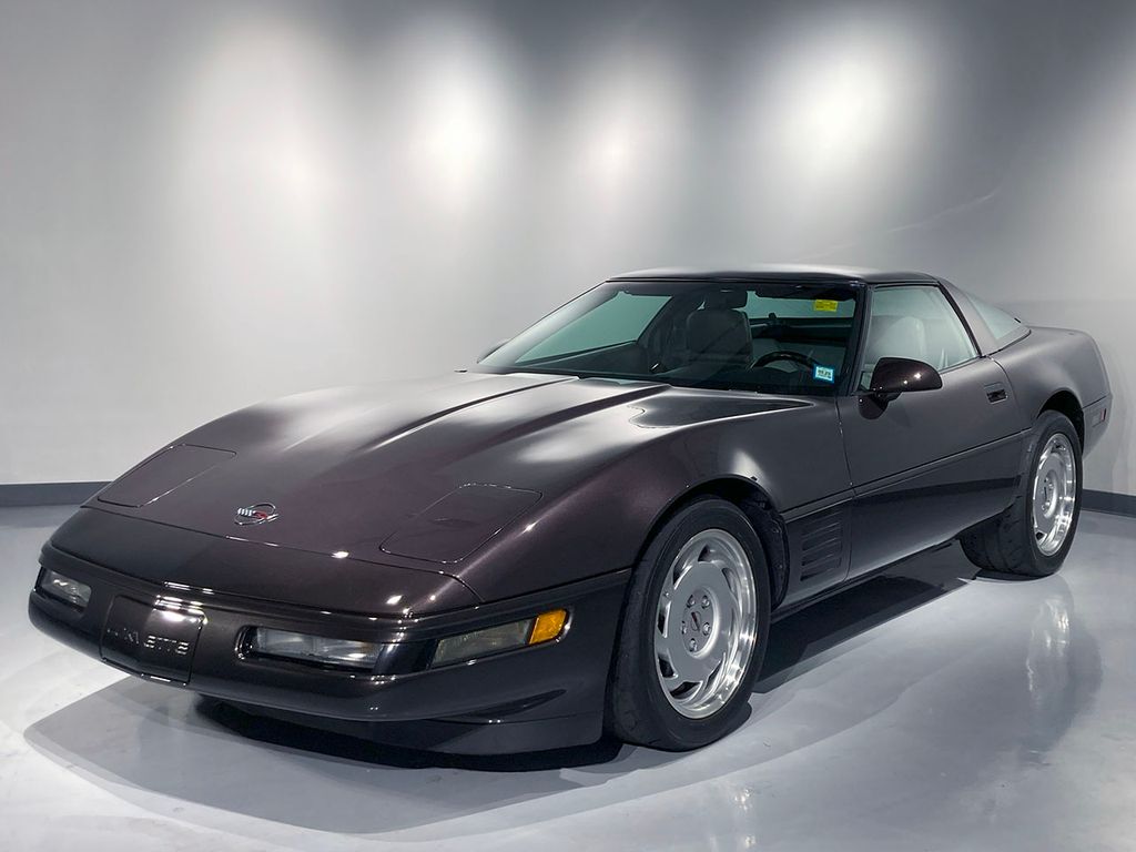1991 Chevrolet Corvette Base photo 2