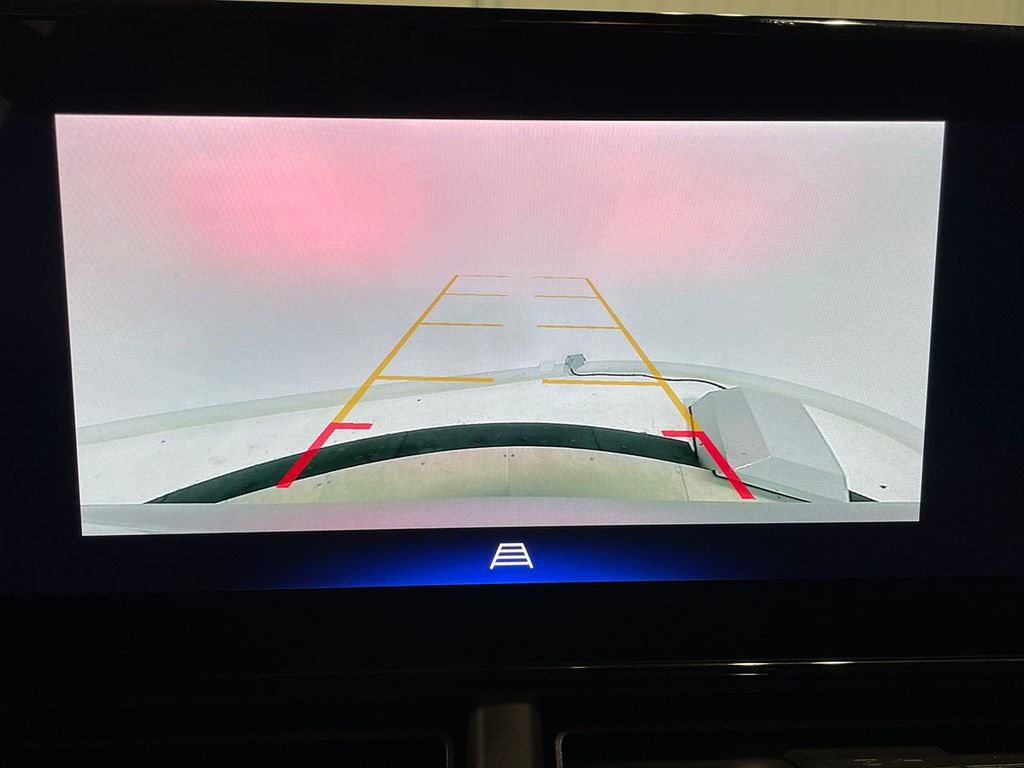 2024 Chevrolet Trax LT photo 2