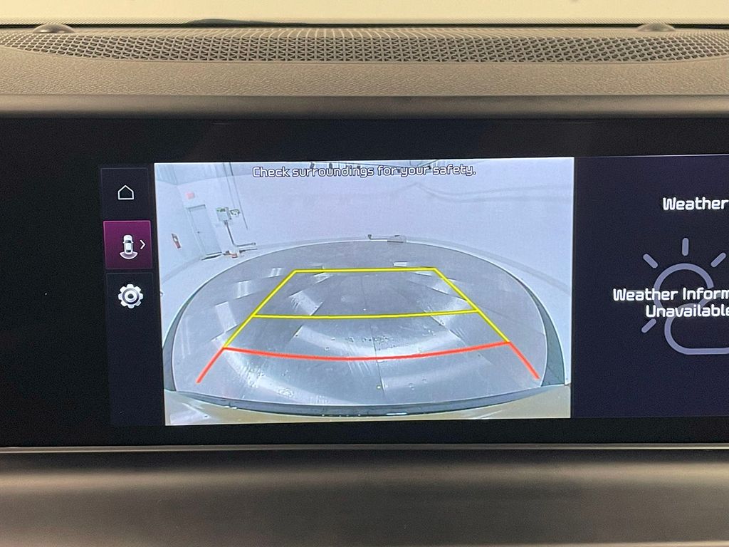2024 Kia Seltos S photo 3