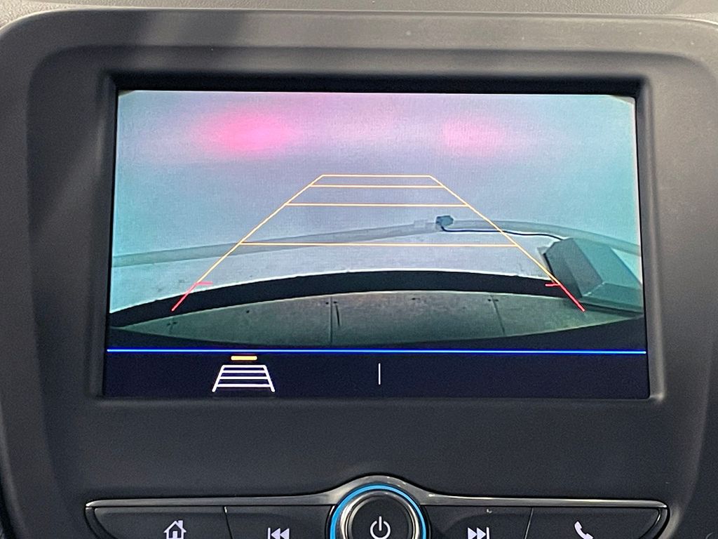 2020 Chevrolet Equinox LT photo 3