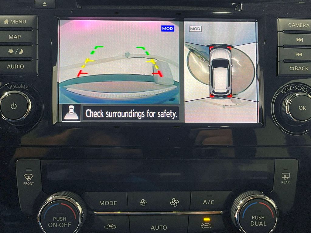 2018 Nissan Rogue SL photo 3