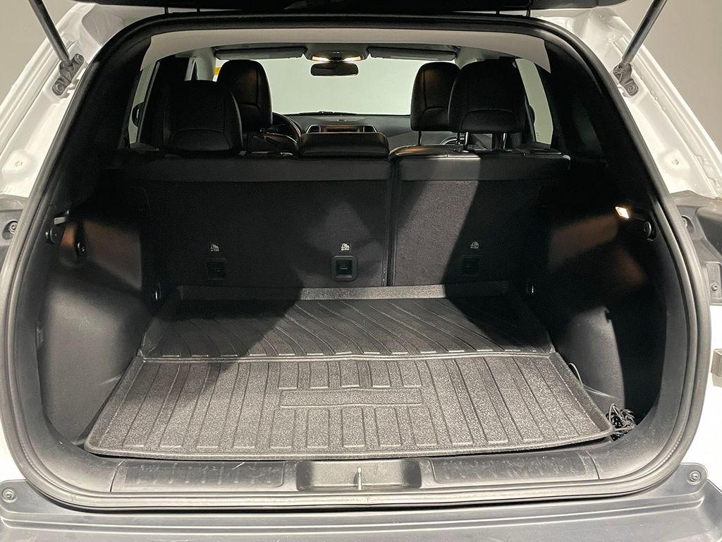 2020 Jeep Cherokee Latitude photo 3