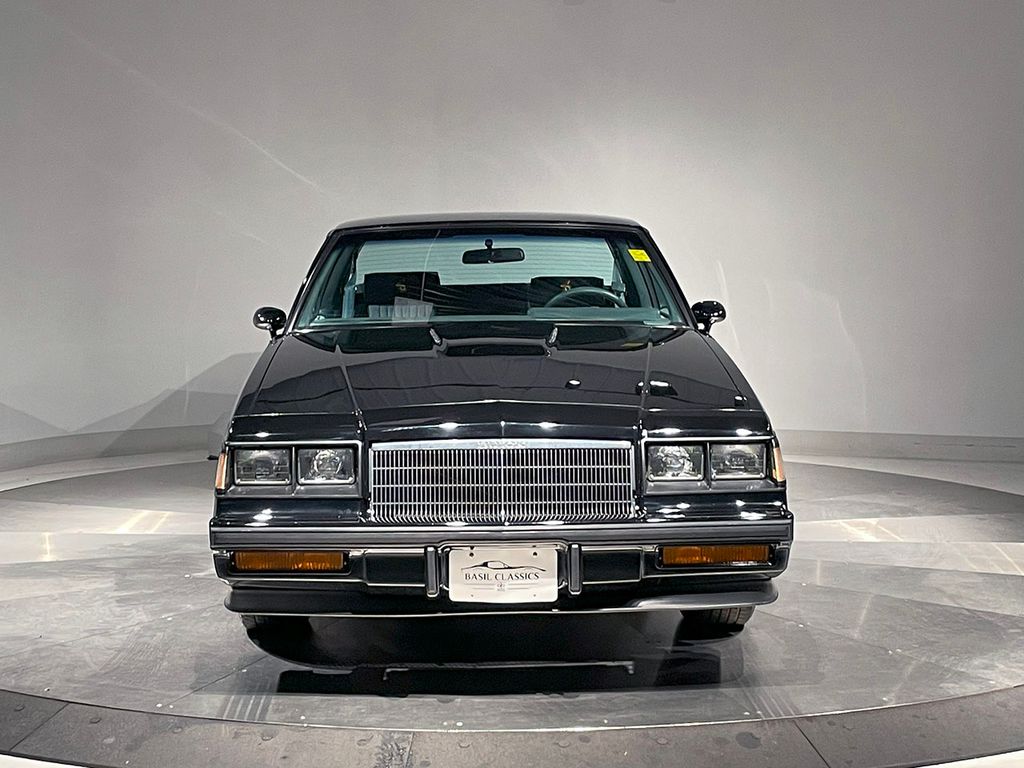 1985 Buick Regal T-Type photo 3