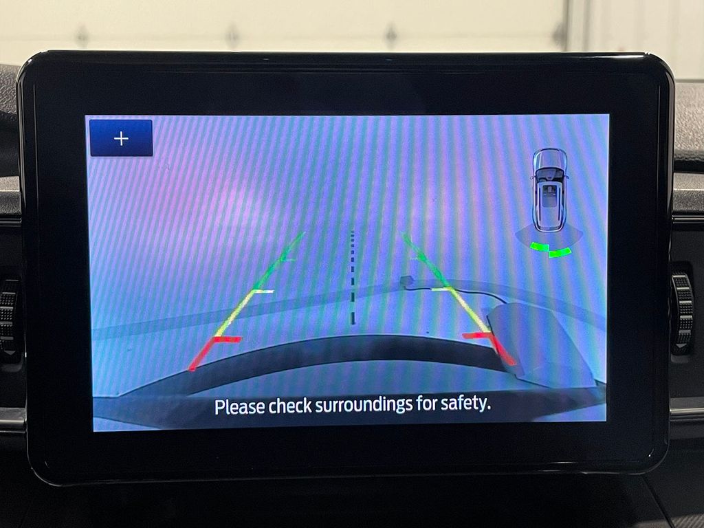 2022 Ford Explorer XLT photo 3