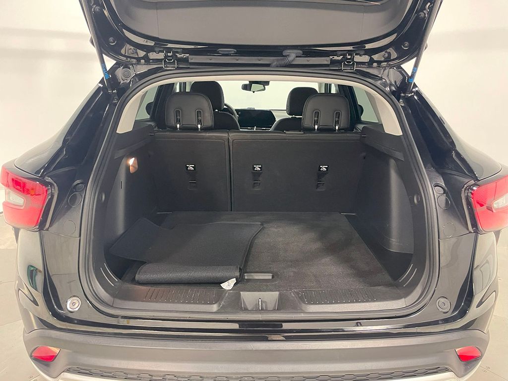 2024 Chevrolet Trax LT photo 3