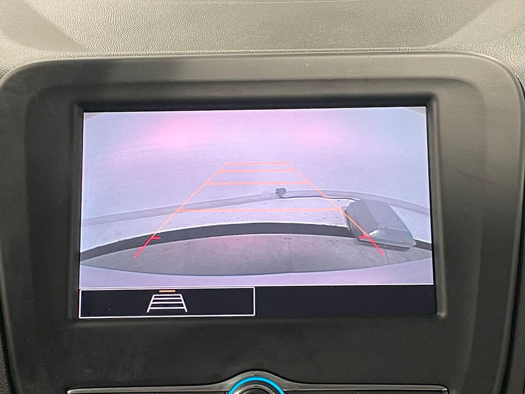 2023 Chevrolet Equinox LS photo 2