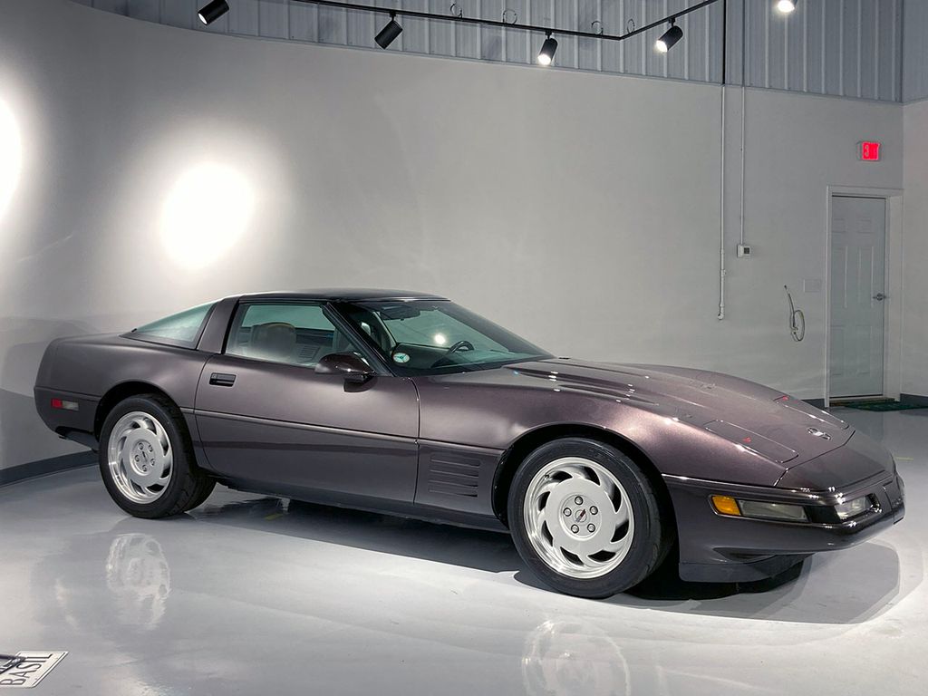 1991 Chevrolet Corvette Base photo 4