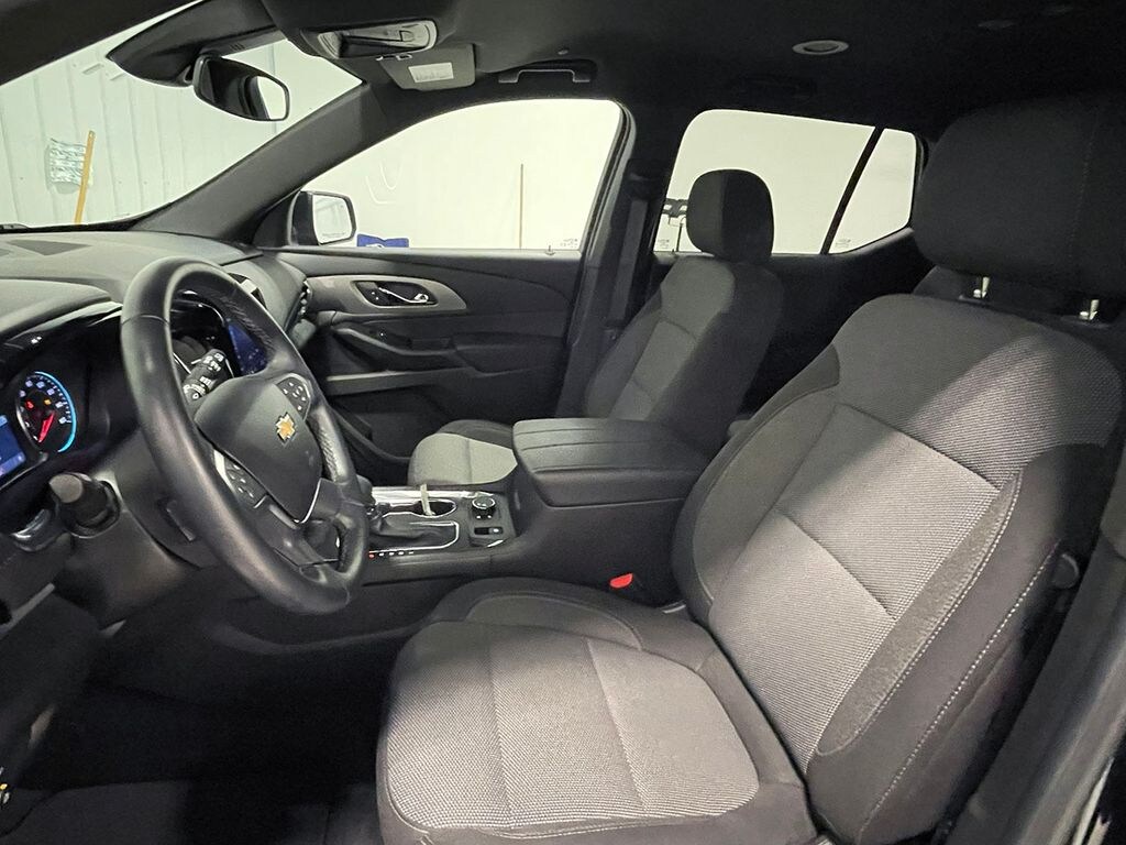 Used 2023 Chevrolet Traverse LT SUV