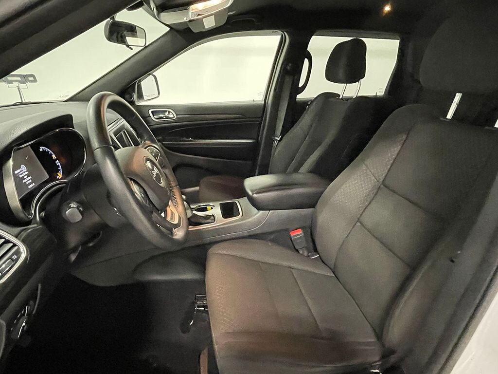 Used 2019 Jeep Grand Cherokee Laredo E SUV