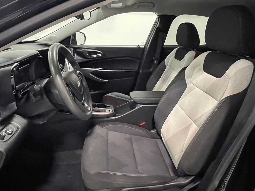 Used 2024 Chevrolet Trax LS SUV