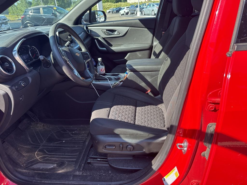 2021 Chevrolet Blazer 2LT photo 2