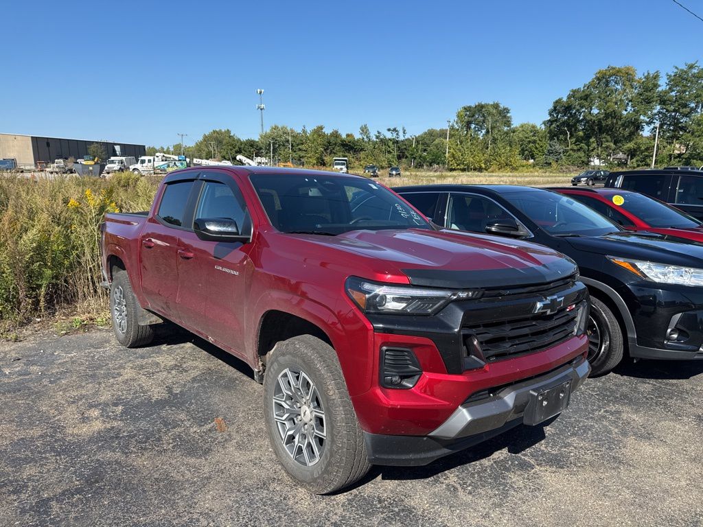 2024 Chevrolet Colorado Z71 photo 3