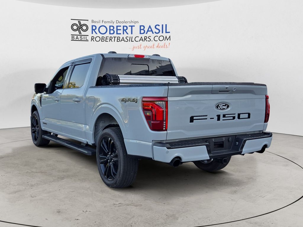 2024 Ford F-150 Lariat photo 2