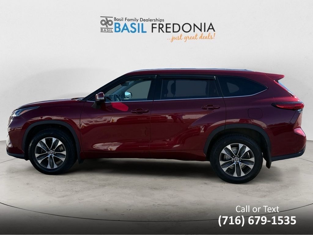 Used 2021 Toyota Highlander XLE SUV