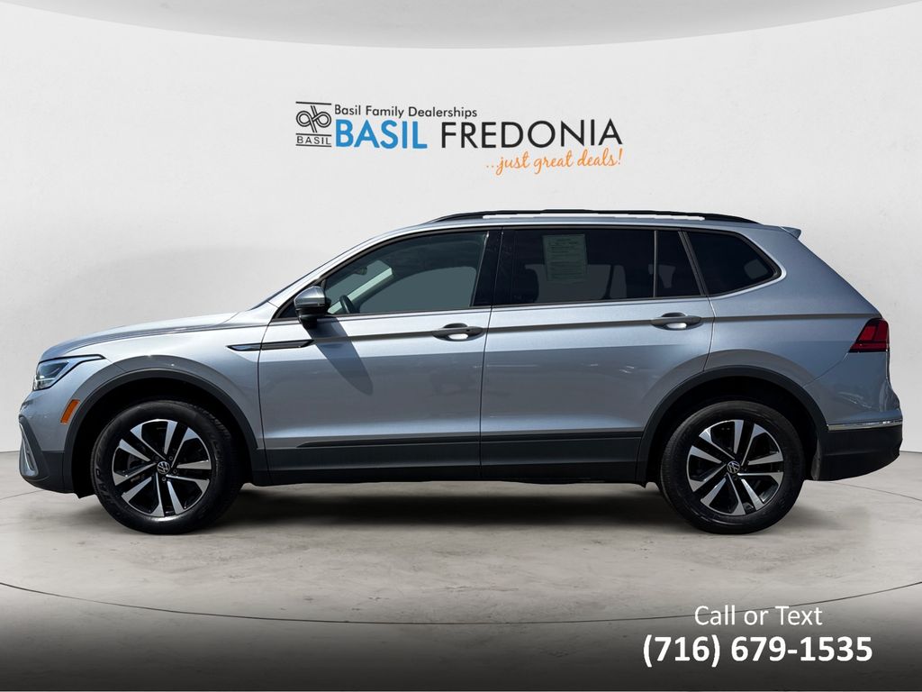 2024 Volkswagen Tiguan S photo 2