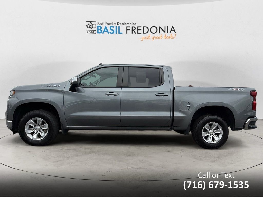2021 Chevrolet Silverado 1500 LT photo 2
