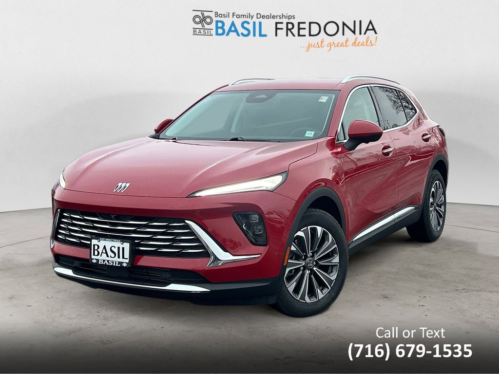 2025 Buick Envision Preferred's photo