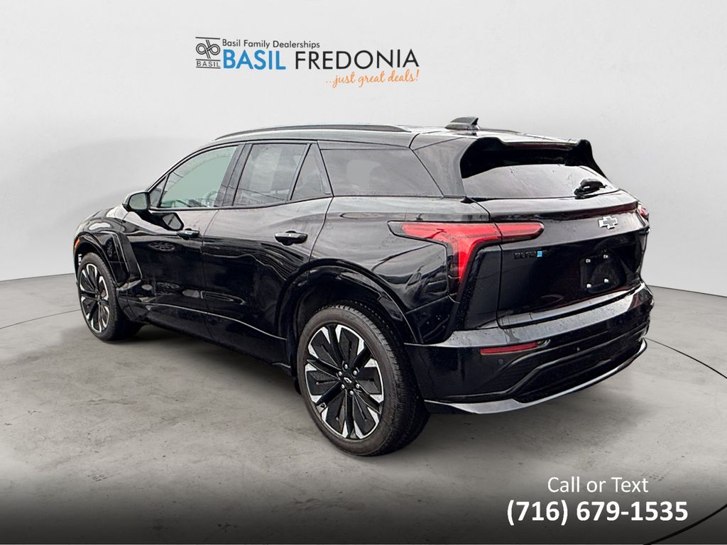 Used 2024 Chevrolet Blazer EV RS with VIN 3GNKDCRJ2RS271682 for sale in Cheektowaga, NY