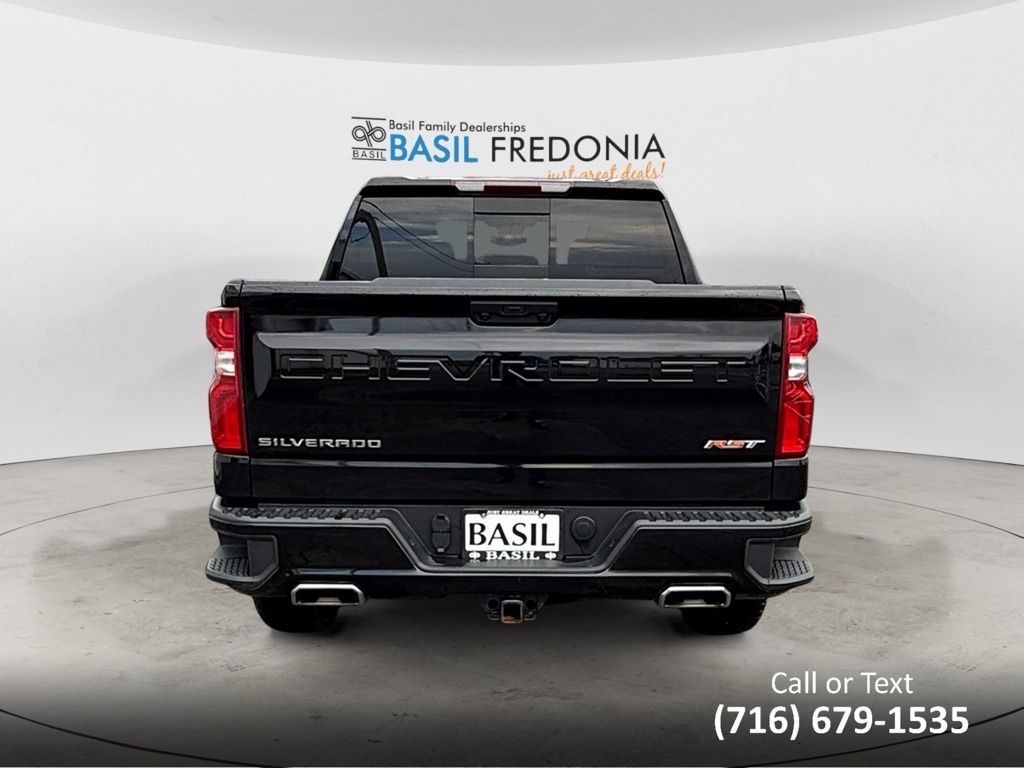 2024 Chevrolet Silverado 1500 RST photo 4