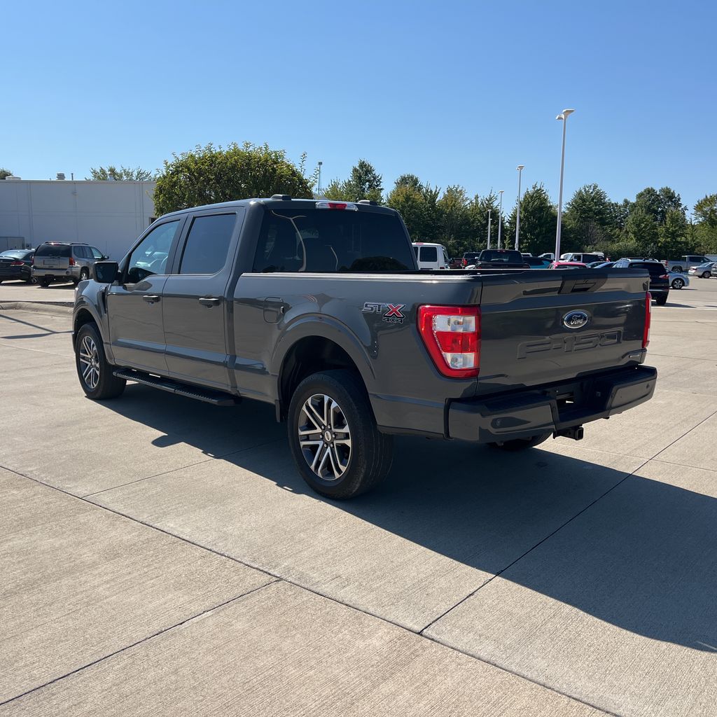 2021 Ford F-150 XL photo 3