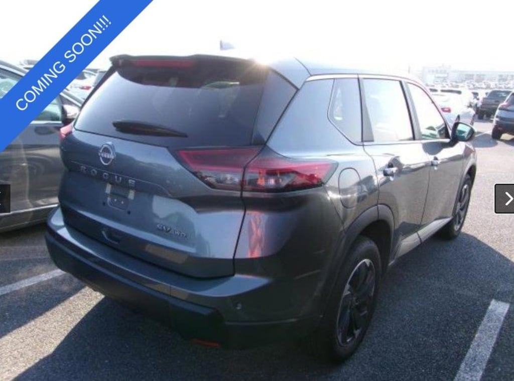 Used 2024 Nissan Rogue SV SUV