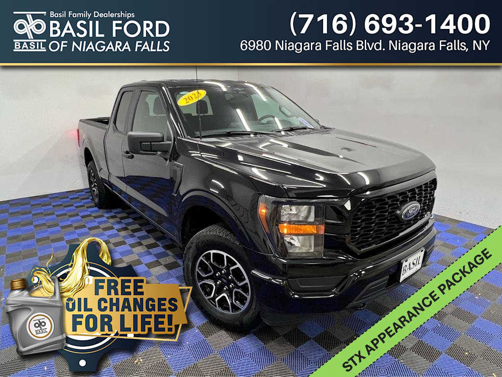 2023 Ford F-150 XL's photo