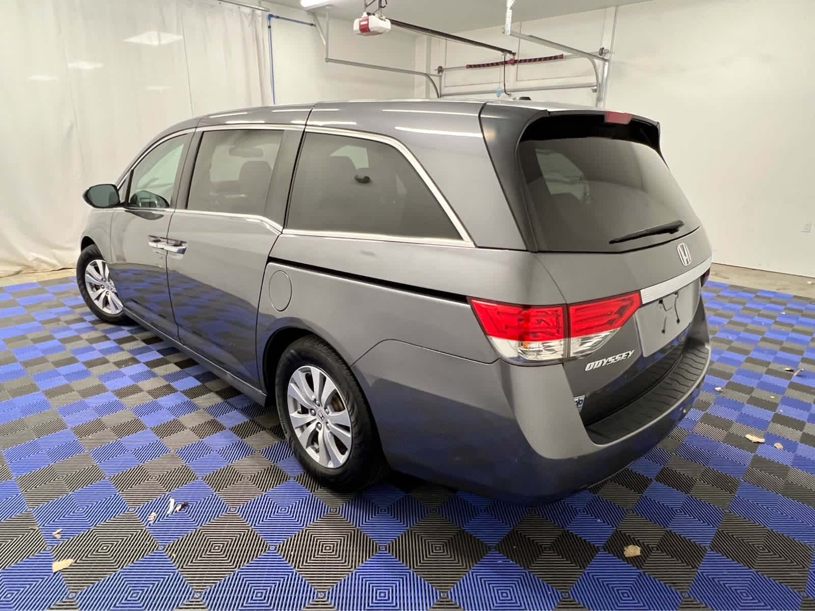 2017 Honda Odyssey EX-L photo 4