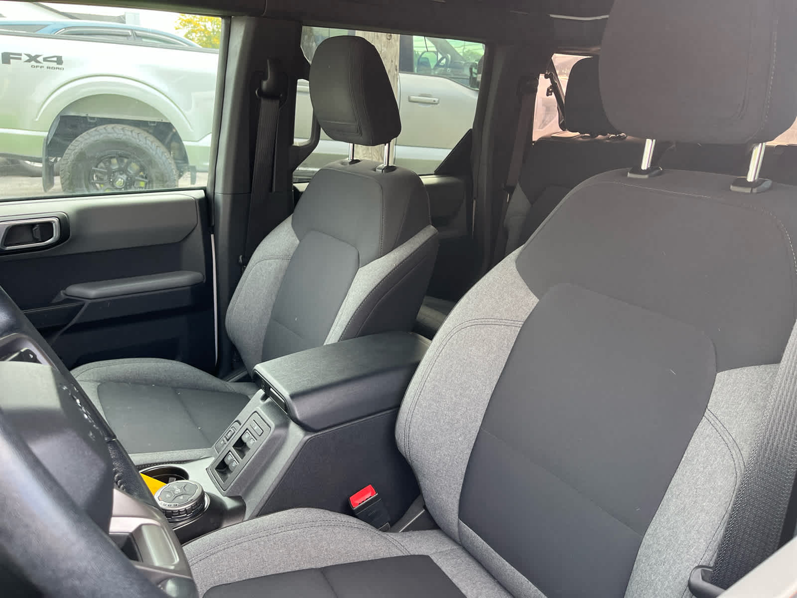 2022 Ford Bronco Big Bend photo 3