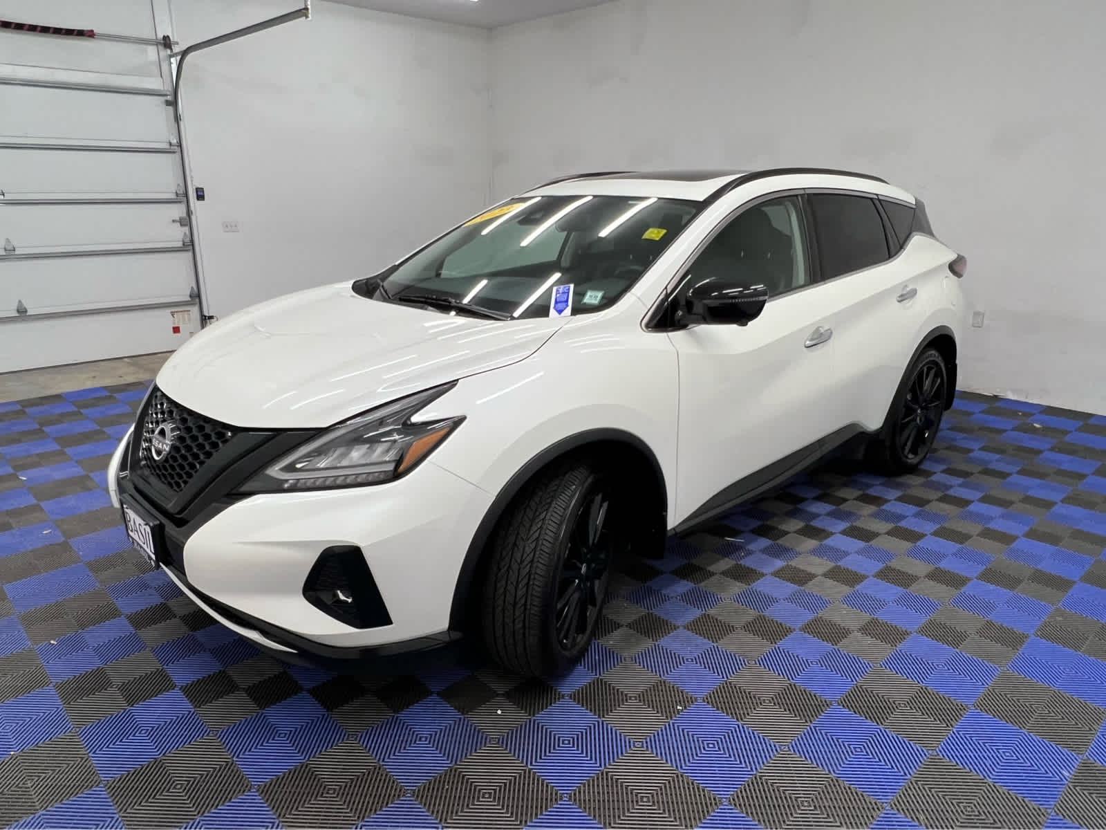 2023 Nissan Murano SL photo 2