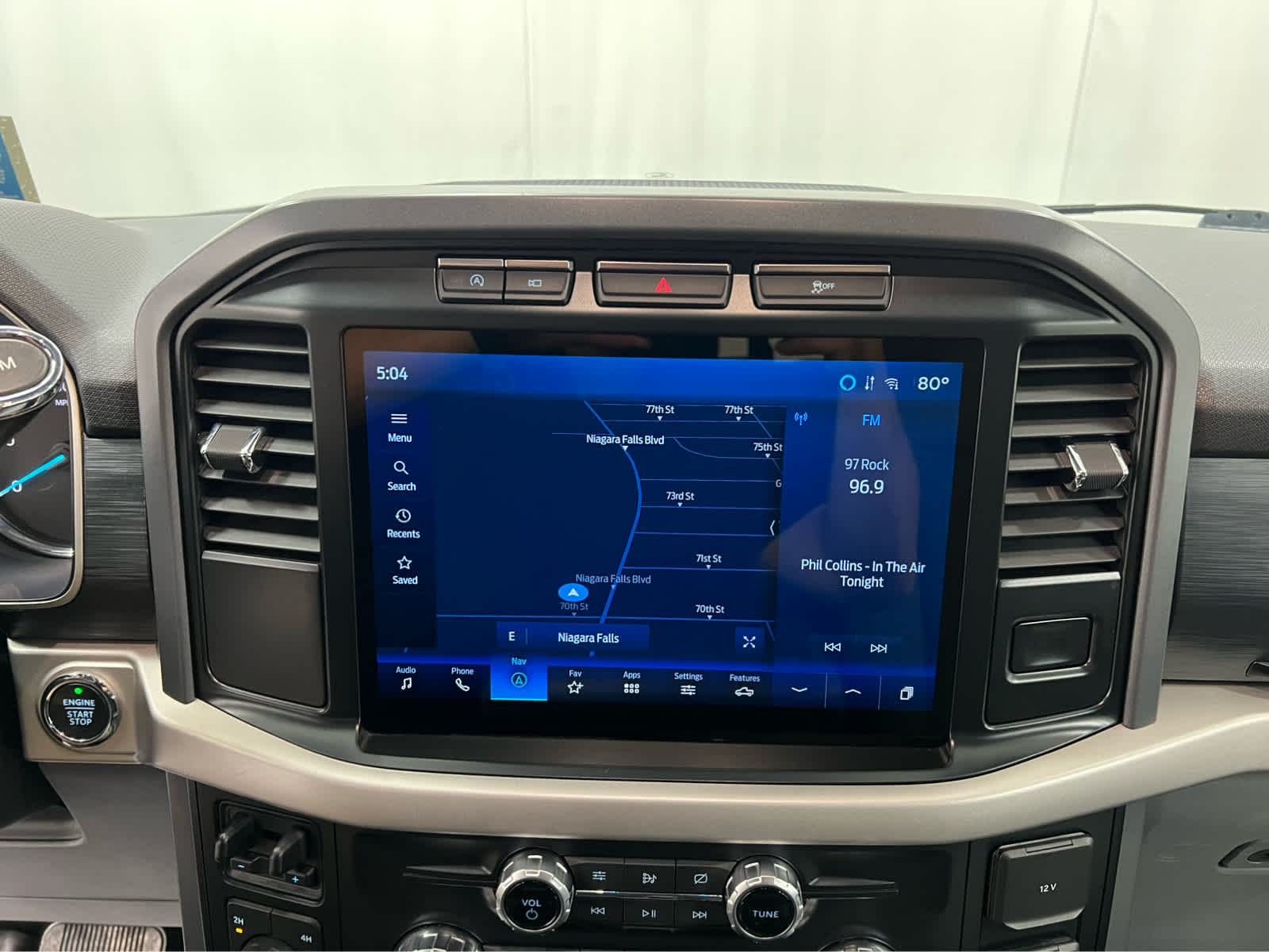 2021 Ford F-150 XLT photo 2