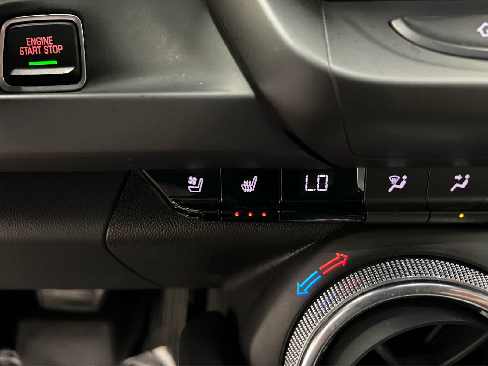 2016 Chevrolet Camaro 2LT photo 4