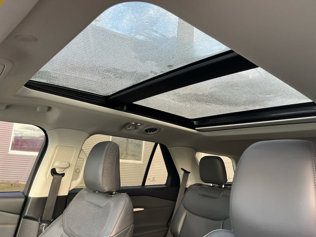 Used 2025 Ford Explorer Active SUV