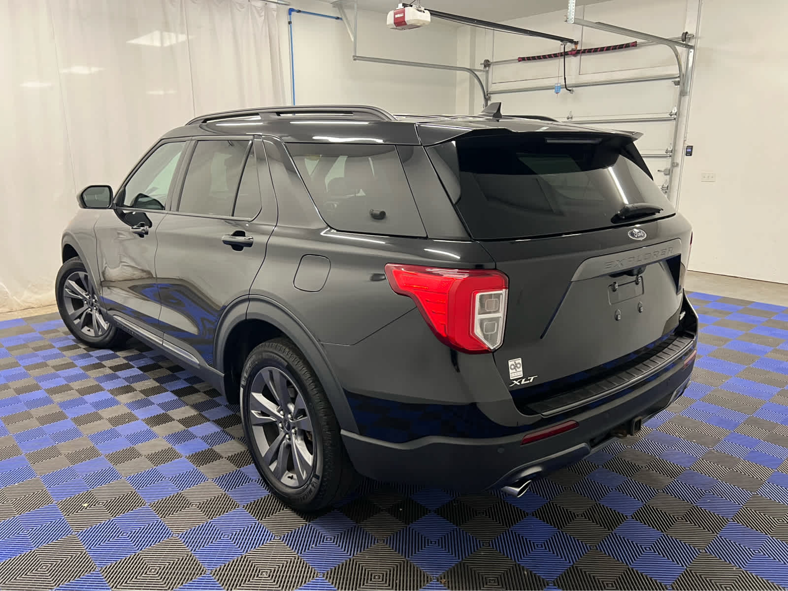 2022 Ford Explorer XLT photo 4