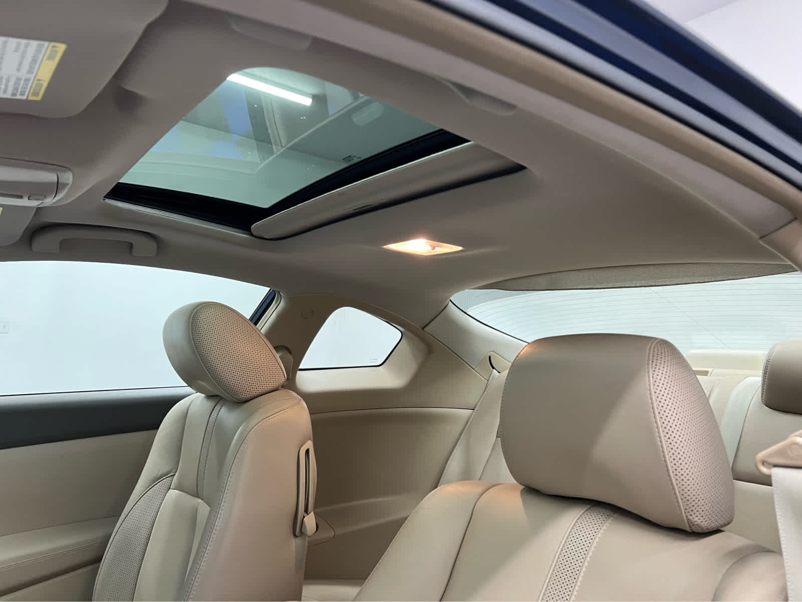 2011 Nissan Altima 2.5 S photo 2
