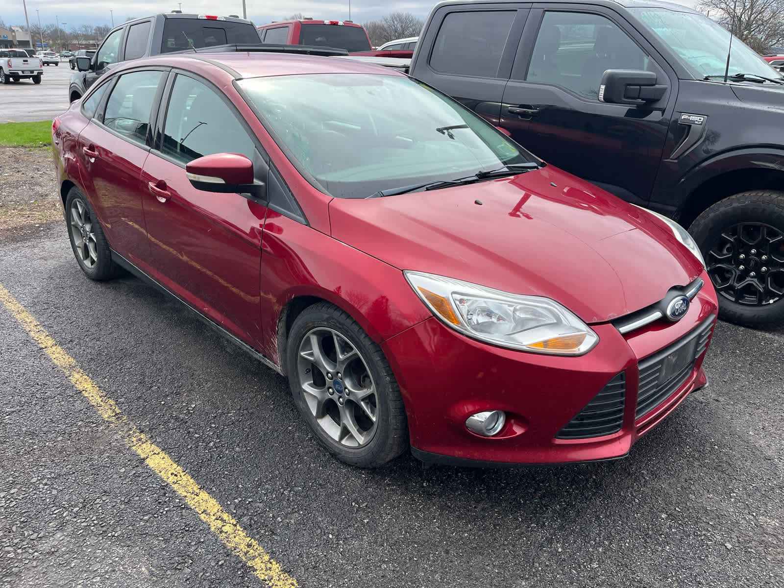 Used 2014 Ford Focus SE with VIN 1FADP3F25EL257433 for sale in Niagara Falls, NY