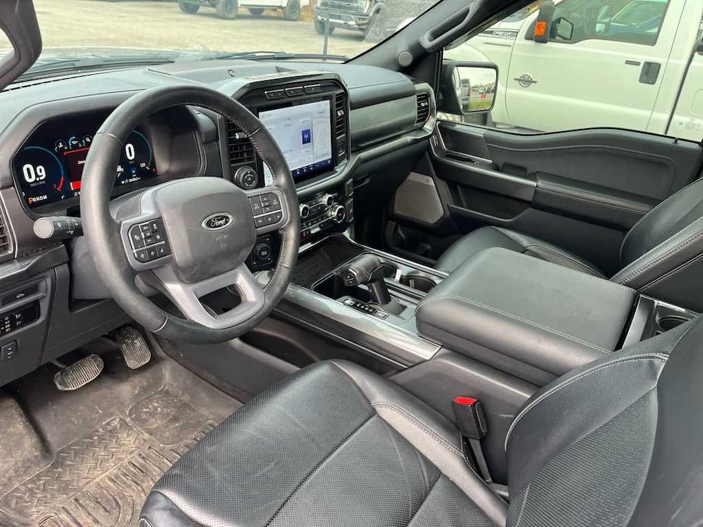 2023 Ford F-150 Lariat photo 3