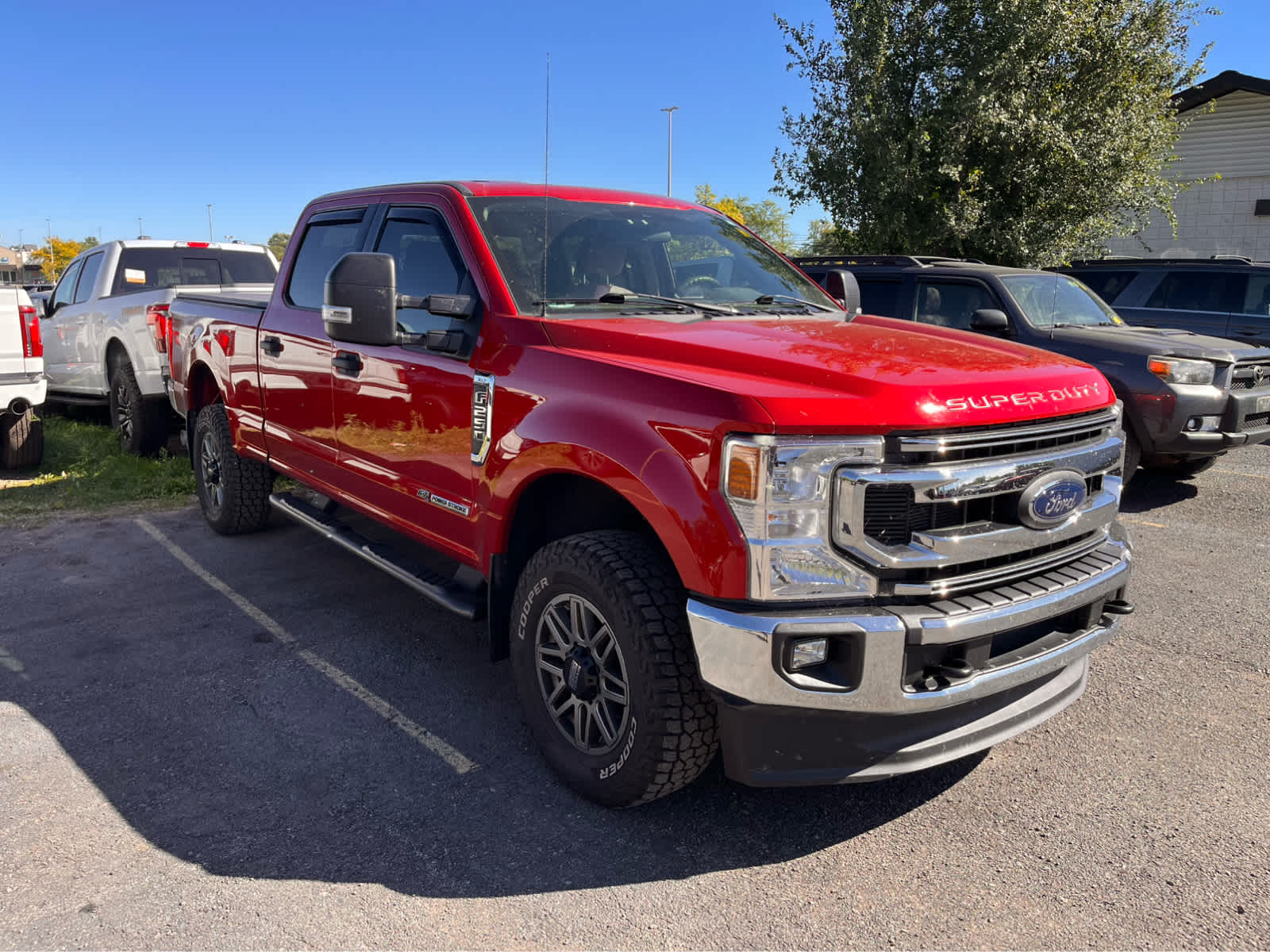 2021 Ford F-250 XLT photo 2
