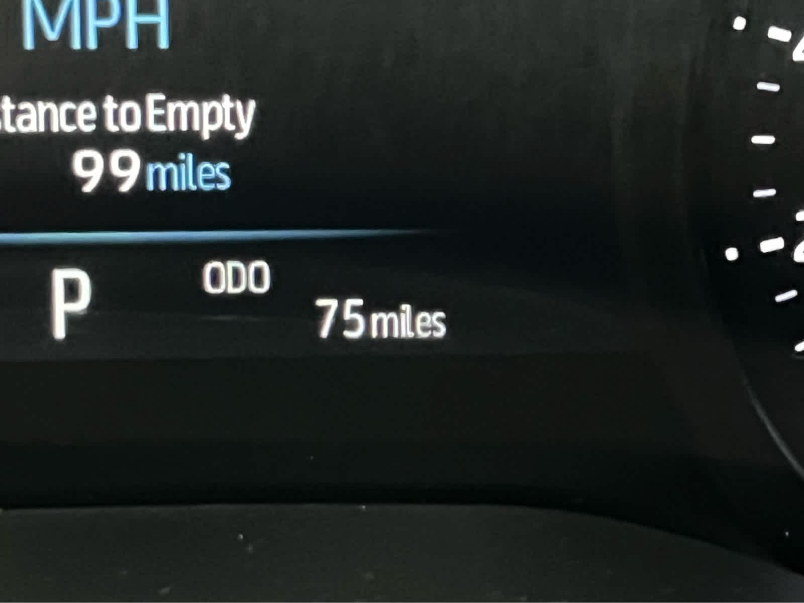 2025 Toyota Sienna LE - Photo 6