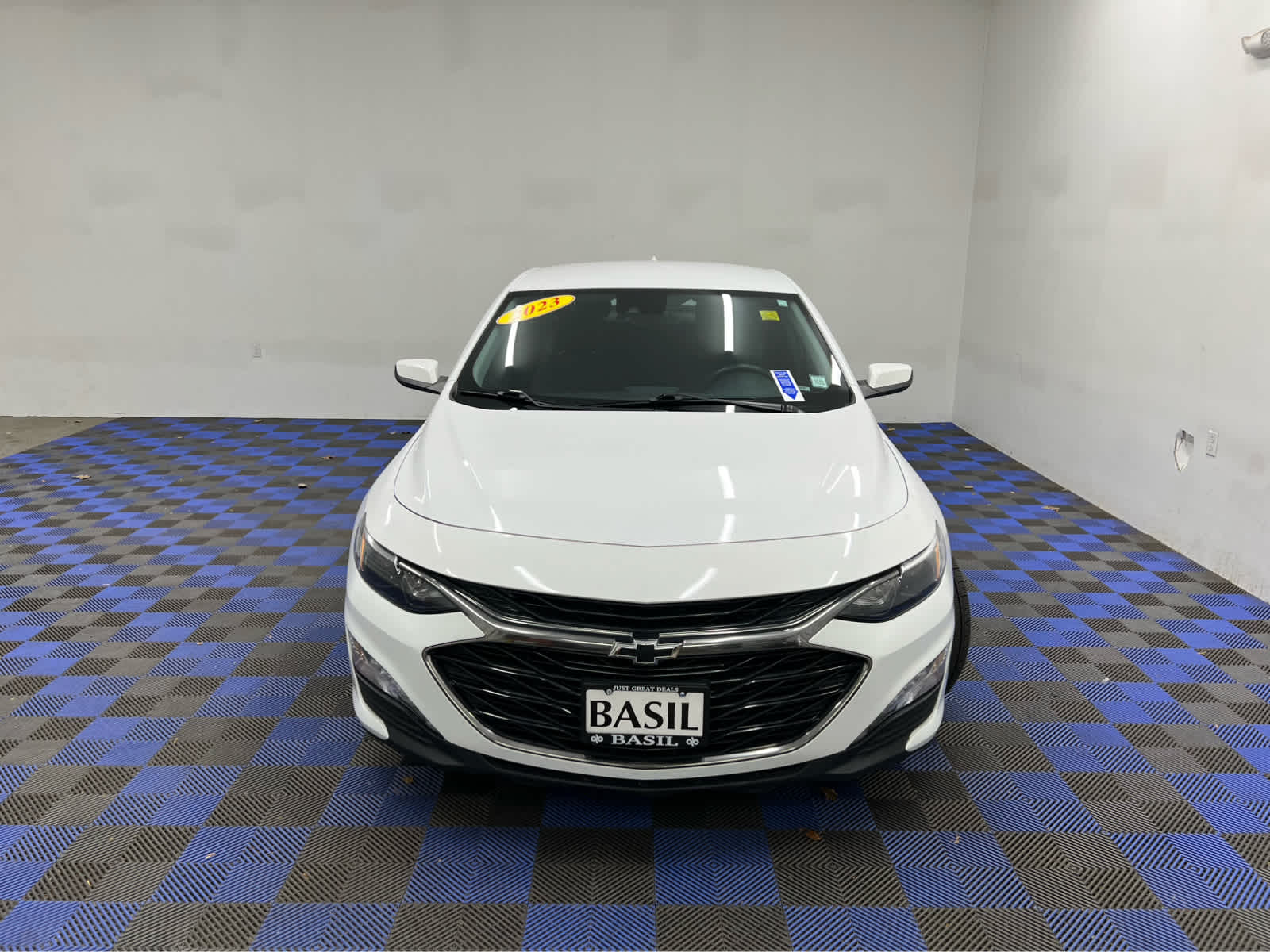 Used 2023 Chevrolet Malibu 1LT with VIN 1G1ZD5ST7PF221336 for sale in Niagara Falls, NY