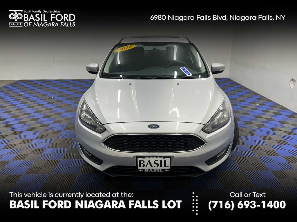 2018 Ford Focus SEL photo 2