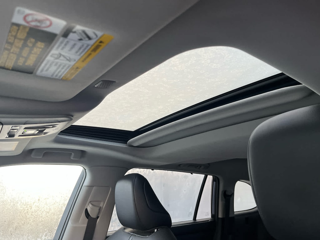 Used 2021 Toyota Highlander XLE SUV