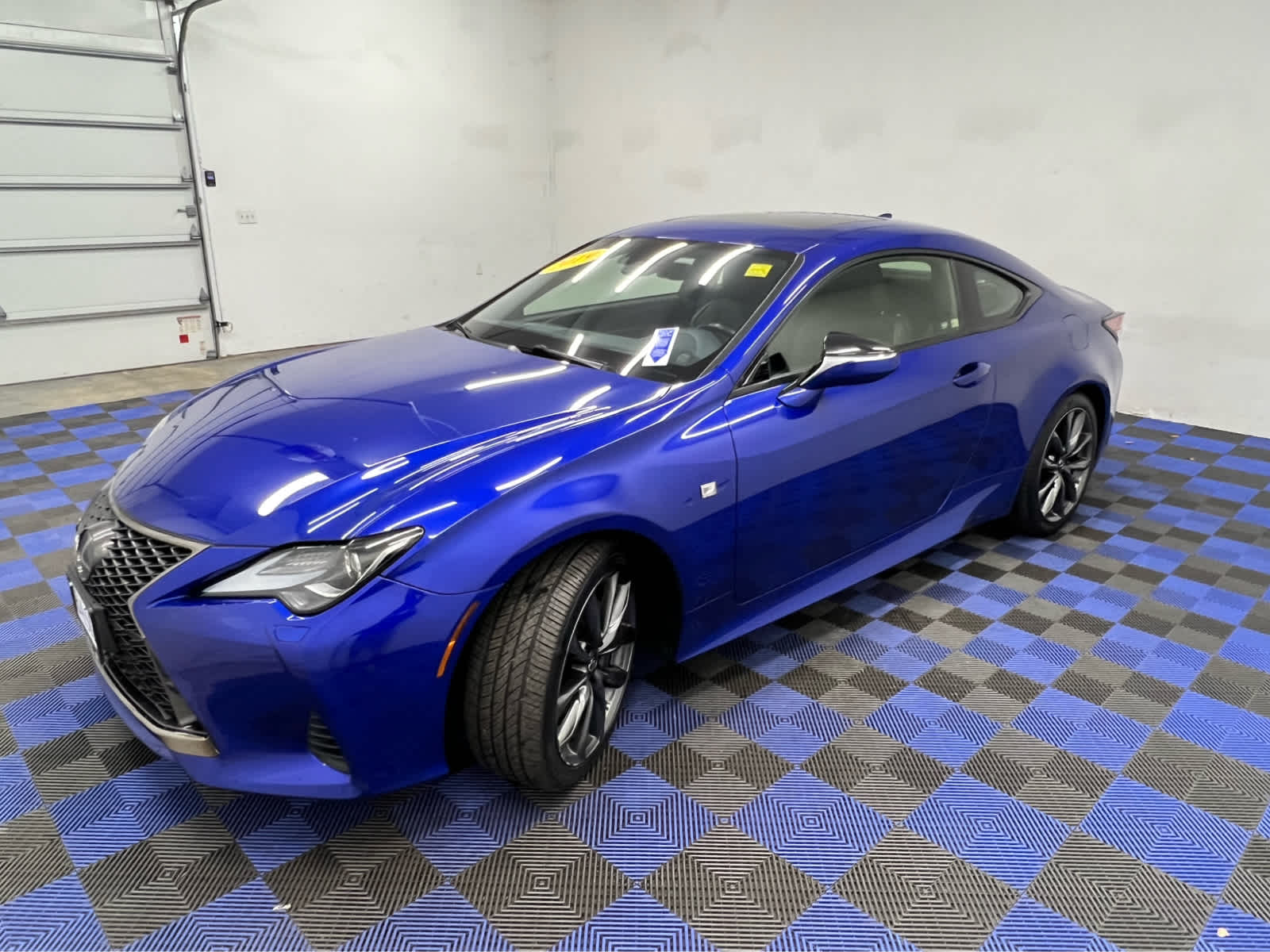 2019 Lexus RC 300 F SPORT photo 3