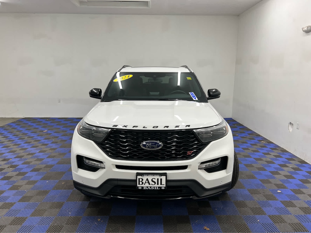 Used 2024 Ford Explorer ST SUV