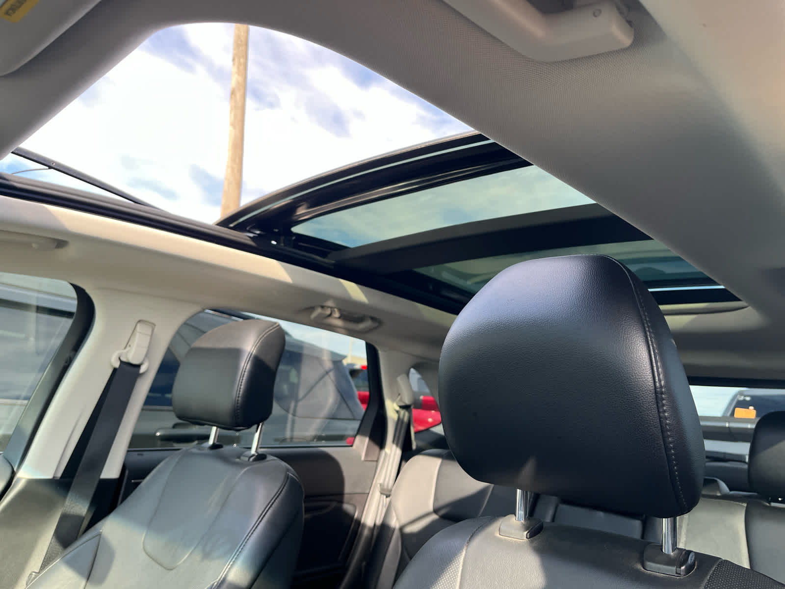 2017 Ford Edge Titanium photo 3