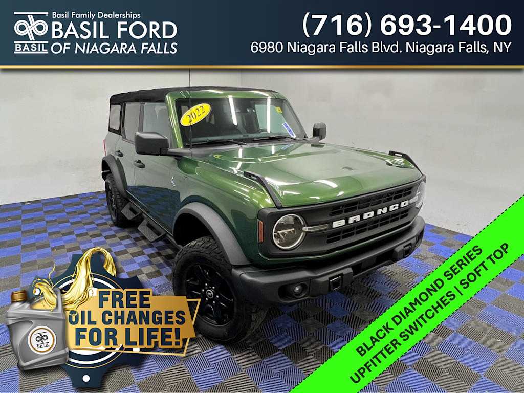 2022 Ford Bronco 4-Door Black Diamond's photo