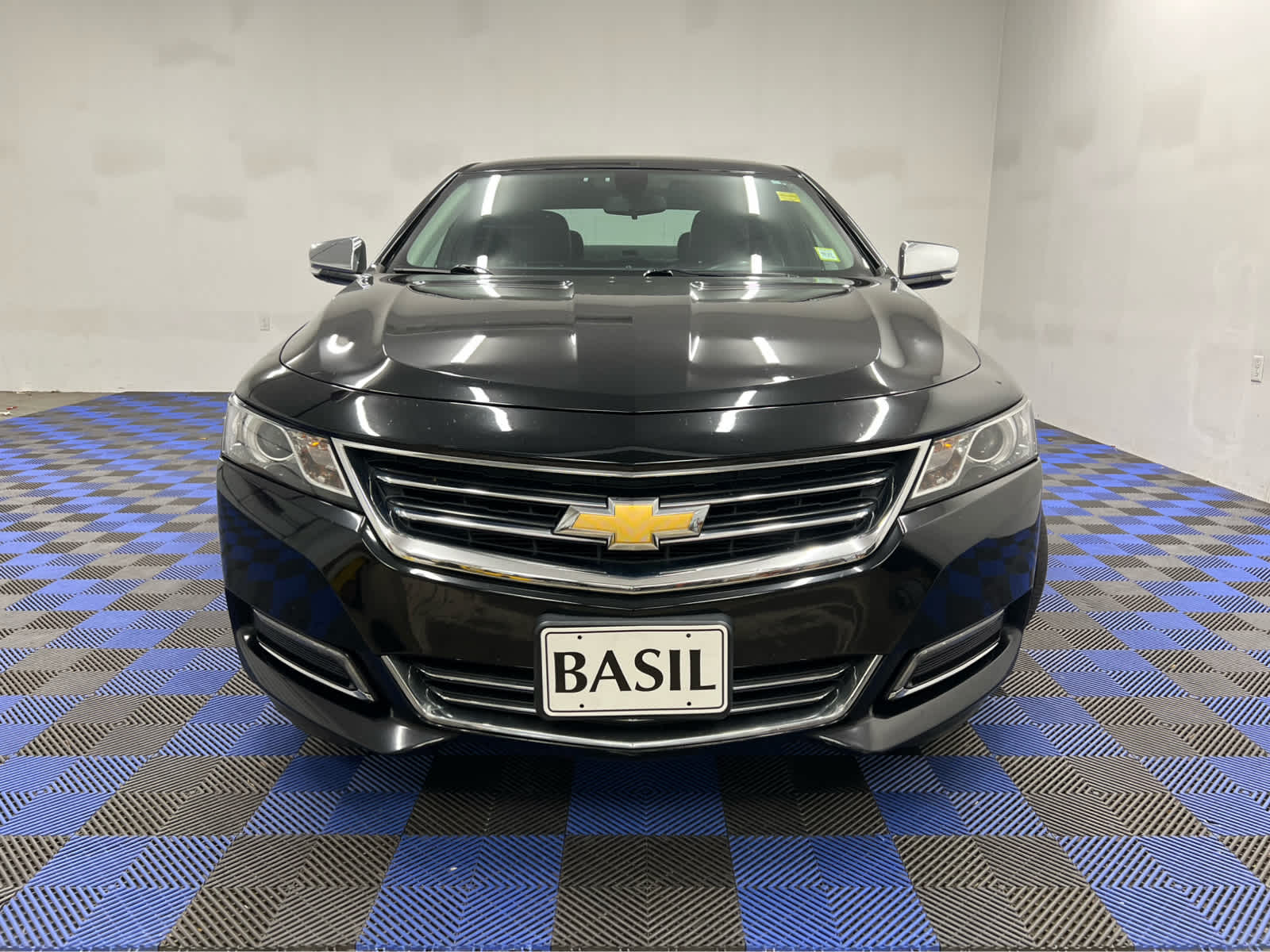Used 2018 Chevrolet Impala Premier with VIN 2G1125S39J9135268 for sale in Niagara Falls, NY